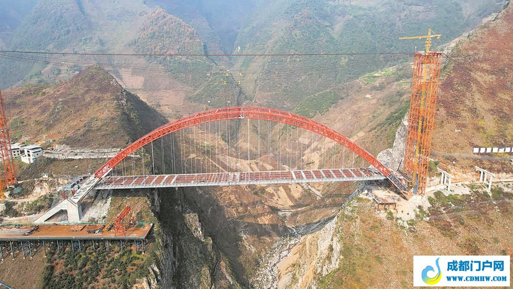 成都到南亞最便捷通道再進一步 宜攀高速雷波大橋合龍